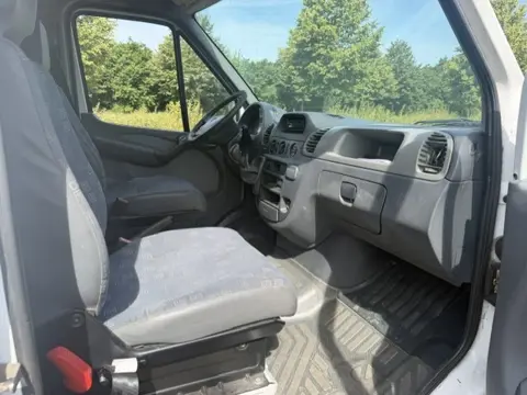 Mercedes-Benz Sprinter 211 CDI 2.2 355