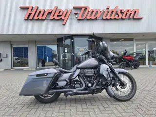 Harley-Davidson FLHXS Street Glide Special (bj 2015)