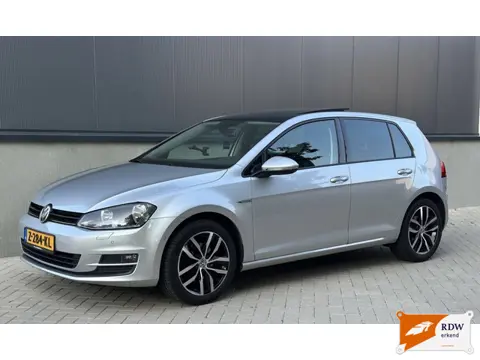 Volkswagen Golf 1.4 TSI 150 PK Pano Multimedia Stoelver.