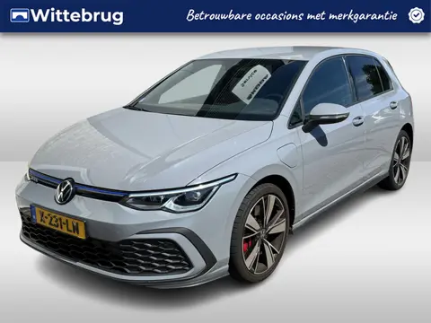 Volkswagen Golf 1.4 eHybrid GTE / AUTOMAAT/ ACC/ APP-CONNECT/ PARK.SENSOR.V+A/ CAMERA/ STUUR+STOELVE