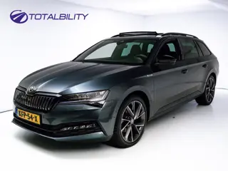 Škoda Superb Combi 1.4 TSI iV Sportline Business | Panodak | Trekhaak | Stuur,- Stoel, Achterbank ve