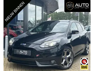 Ford Focus Wagon 2.0 EcoBoost ST-3 250PK | Onderhoudshistorie | Nette Staat | Achteruitrijcamera | R