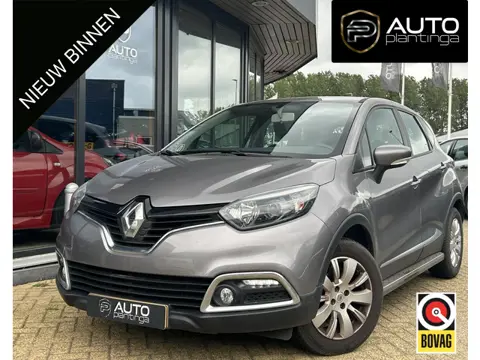Renault Captur 0.9 TCe Expression 90PK | NL AUTO | Trekhaak | Airco | Cruise Control | Lichtmetalen 