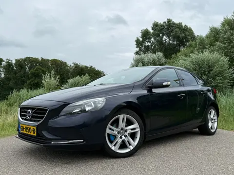 Volvo V40 2.0 D2 Kinetic Business / Navi / Clima / 17" Velgen / Goed Onderhouden / 6 Versnellingen /