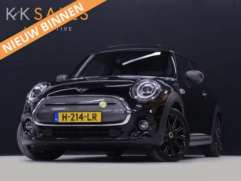 MINI Electric Yours 33 kWh [SCHUIFDAK, APPLE CARPLAY, CAMERA, HARMAN KARDON, STOELVERWARMING, SPORTS