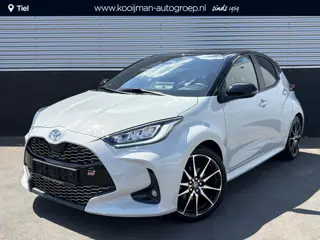 Toyota Yaris 1.5 Hybrid GR Sport Bi-tone, Stoelverwarming, Stuurwiel verwarmd, Dodehoekdetectie, LED
