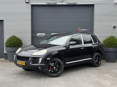 Porsche Cayenne 4.8 S | Panoramadak | Xenon | Cruise Control | TV Schermen | Lichtmetalen Velgen |