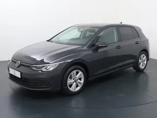 Volkswagen Golf 1.0 eTSI Life | 110 PK | Automaat | Trekhaak | Voorstoelen verwarmd | Apple Carplay/