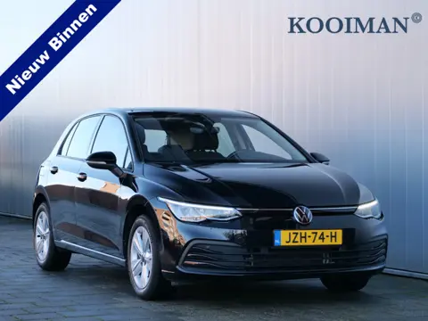 Volkswagen Golf 1.0 eTSI Life Business 110 Pk Automaat Navi / DAB / Apple Carplay / Camera