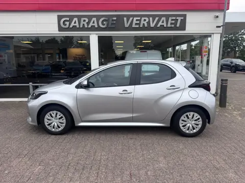 Toyota Yaris 1.5 Hybrid 115 Comfort (bj 2024, automaat)