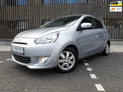 Mitsubishi Space Star 1.0 Intense/24.893km NAP/AIRCO/keyless entry/licht en regensensor/5dr/startkno