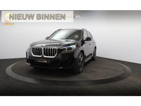BMW X1 xDrive25e M-Sport Dealeronderh. / Shadowline / Panoramadak / Trekhaak / Keyless Entry / Stoel