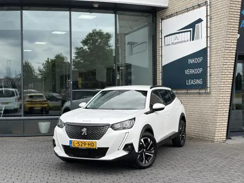 Peugeot 2008 1.2*130PK*NAVI*CAM*3D-COCKPIT*CARPLAY*KEYLESS*