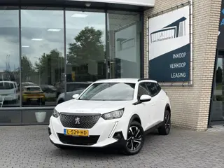Peugeot 2008 1.2*130PK*NAVI*CAM*3D-COCKPIT*CARPLAY*KEYLESS*