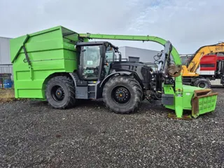 JCB Fastrac 4220 met container (bj 2021)
