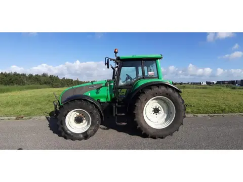 Valtra T190 (bj 2006)