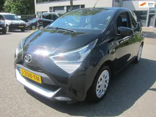 Toyota Aygo 1.0 VVT-i x-play CAMERA APPLE CARPLAY ANDROID AUTO !!