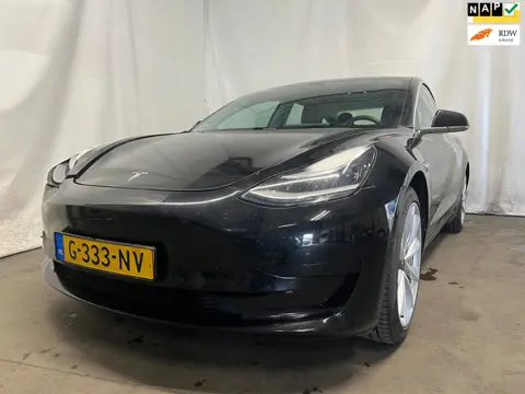 Tesla Model 3 Standard RWD Plus 60 kWh - Schade