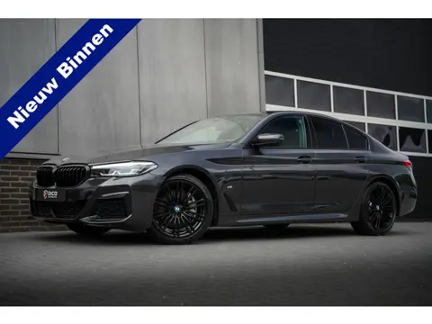 BMW 5 Serie 540i 334 pk High Executive M-Sportpakket / Led-Koplamp/ Adap.Cruise/ Sport-Stoelen/ Napp