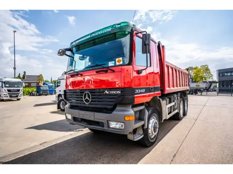 Mercedes-Benz ACTROS 3340 AK (bj 2002)