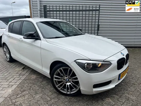 BMW 1-serie 116i|Multimedia|Camera|Airco|