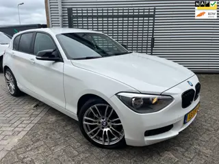 BMW 1-serie 116i|Multimedia|Camera|Airco|