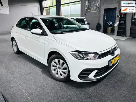 Volkswagen POLO PDC - STOELVERWARMING - LANE ASSIST - FRONT ASSIST - NIEUW APK