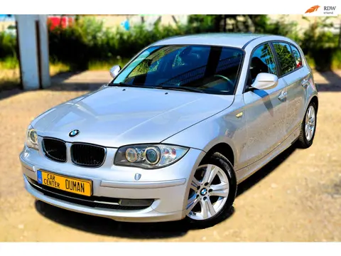 BMW 1-serie 118i High Executive Clima Xenon Navi Stoelverwarming