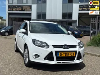 Ford Focus 1.0 EcoBoost Edition Luxe uitvoering trekhaak Carplay