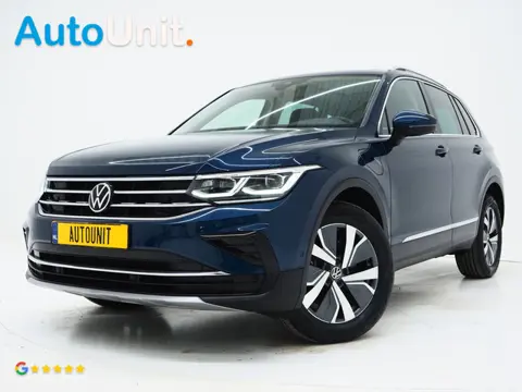Volkswagen Tiguan 1.4 TSI eHybrid Elegance | Panoramadak | Trekhaak | Dodehoek | Adaptive Cruise | V