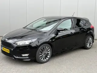 Ford Focus 125PK EcoB. ST-Line Trekhaak/Camera/Carplay-android/Navigatie/Cruise-control