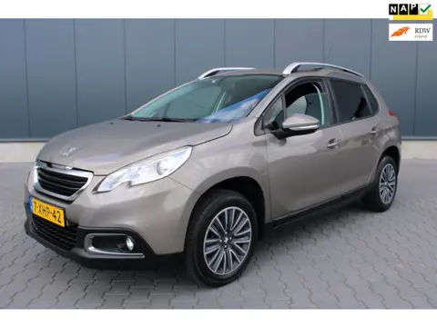 Peugeot 2008 1.2 PureTech TREKHAAK CRUISE CONTROLE AIRCO