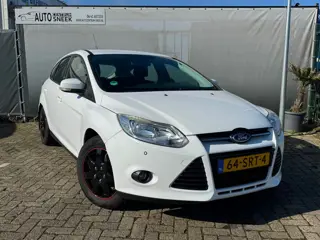 Ford Focus 1.6 TI-VCT Trend - NWE APK - Airco - PDC