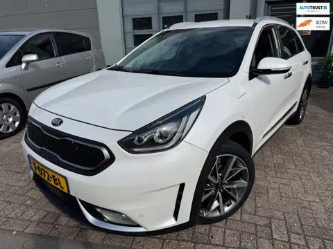 Kia Niro 1.6 GDi HYBRID EXECUTIVE LINE ACC-LANE ASSIST JBL LEDER APPLE 18