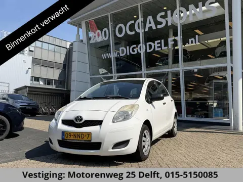 Toyota Yaris 1.0 VVTi Acces . AIRCO . ELEKTRSICHE RAMEN VOOR . RADIO-CD/MP3 SPELER .