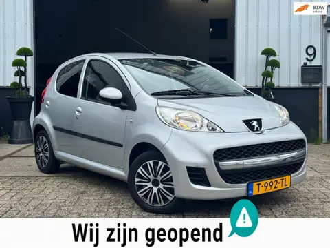 Peugeot 107 1.0 | AUTOMAAT | AIRCO | ELEKTRISCHE RAMEN | LAGE KM | TOERENTELLER |