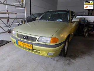 Opel Astra 1.6i Sprint *apk:07-2027*