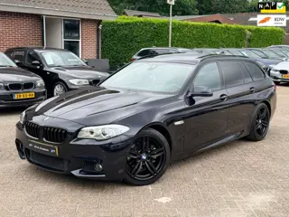 BMW 5-serie Touring 520i High Executive M Sport|Nieuwe Ketting|19 inch M|Pano dak|Leder|Xenon|Climat