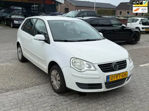 Volkswagen Polo 1.4-16V Turijn AIRCO/NAVI/APK 27-05-2027/RIJDT PERFECT