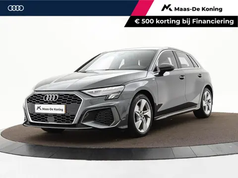 Audi A3 Sportback 35 TFSI 150pk S-Tronic S Edition · Camera · Apple/Android Car Play · Stoelverwarmi