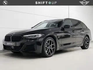 BMW 5 Serie Touring 530e xDrive M-Sport | Panoramadak | Adapt. Cruise Control