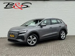 Audi Q4 e-tron 35 Launch edition 55 kWh SOH 91% Navi Carplay Leder Stoelverw All-Season banden PDC V