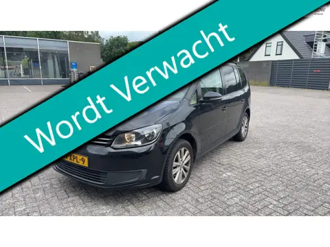 Volkswagen Touran 1.2 TSI 105pk 7-Persoons Clima Navi Trekhaak 1300kg.