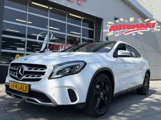 Mercedes-Benz GLA-klasse 180 URBAN Sport - AUTOMAAT I Panorama dak I Navigatie I Airco I Sport pakke