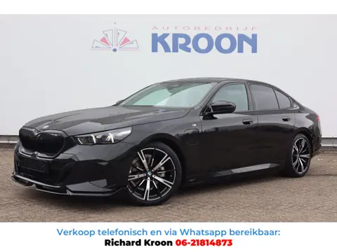 BMW 5-serie 530e M Sport Edition I Panorama dak I Harman kardon I Stoel koeling/ verwarming I head-U