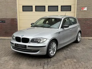 BMW 1-serie 118i Business Line Automaat|Carplay|NWE distributieketting etc.