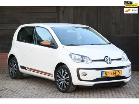 Volkswagen Up! 1.0 BMT high up! Parkeersensor/Cruise/Stoelverwarming/16"inch lmv