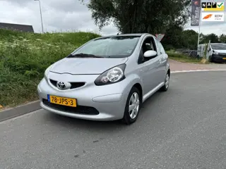 Toyota Aygo 1.0-12V +