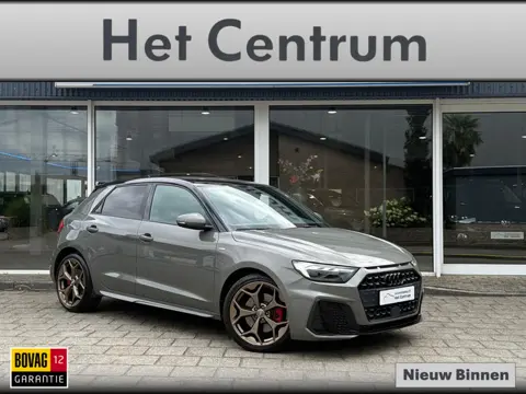 Audi A1 Sportback 40 TFSI S Line edition one 200pk - 18" Bronze - Zwart dak - Virtual - Keyless - Na