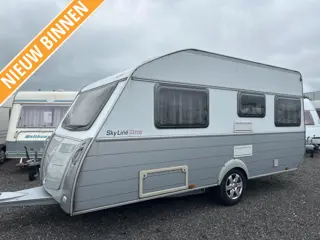Kip Sky line 44 TDB LUIFEL, FRANS BED